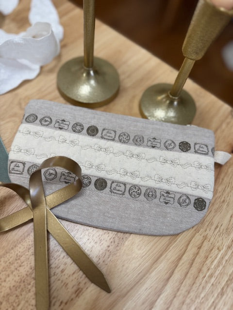 Chloe Pouch