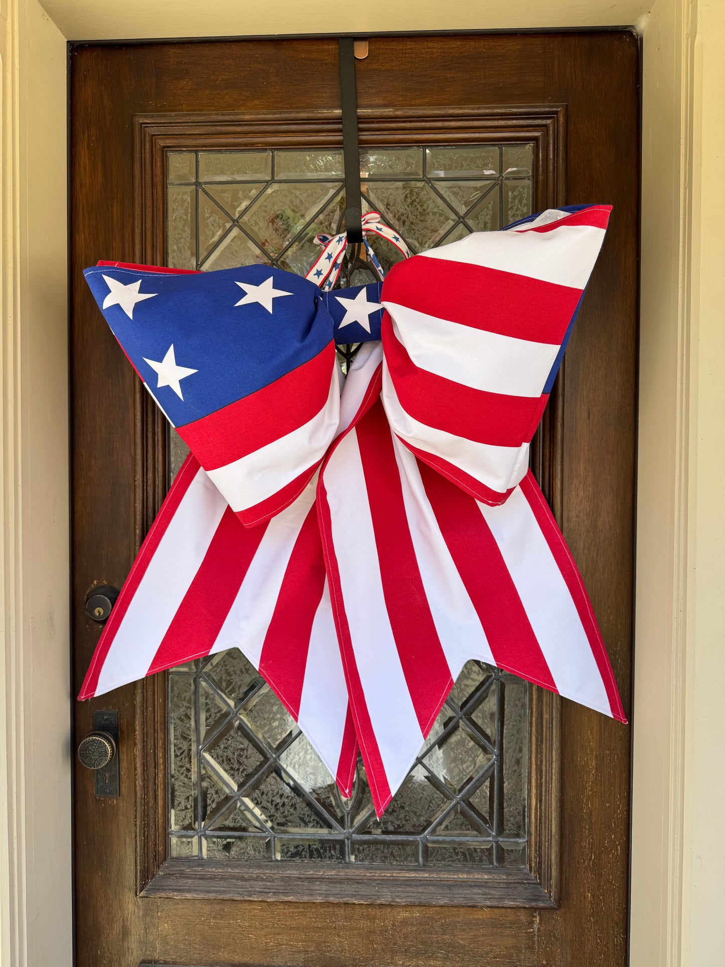 Americana Bow