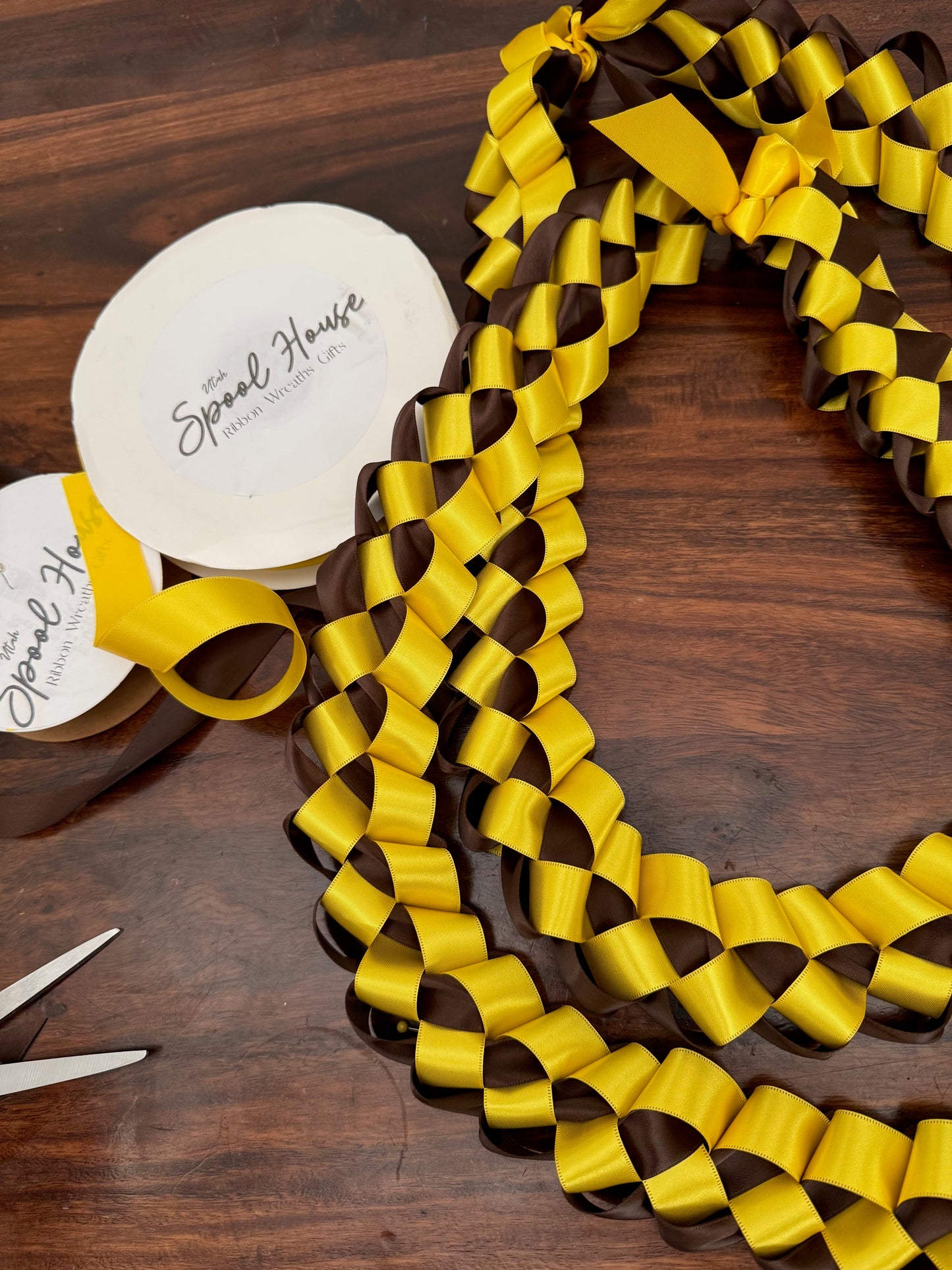Customizable Graduation Ribbon Lei