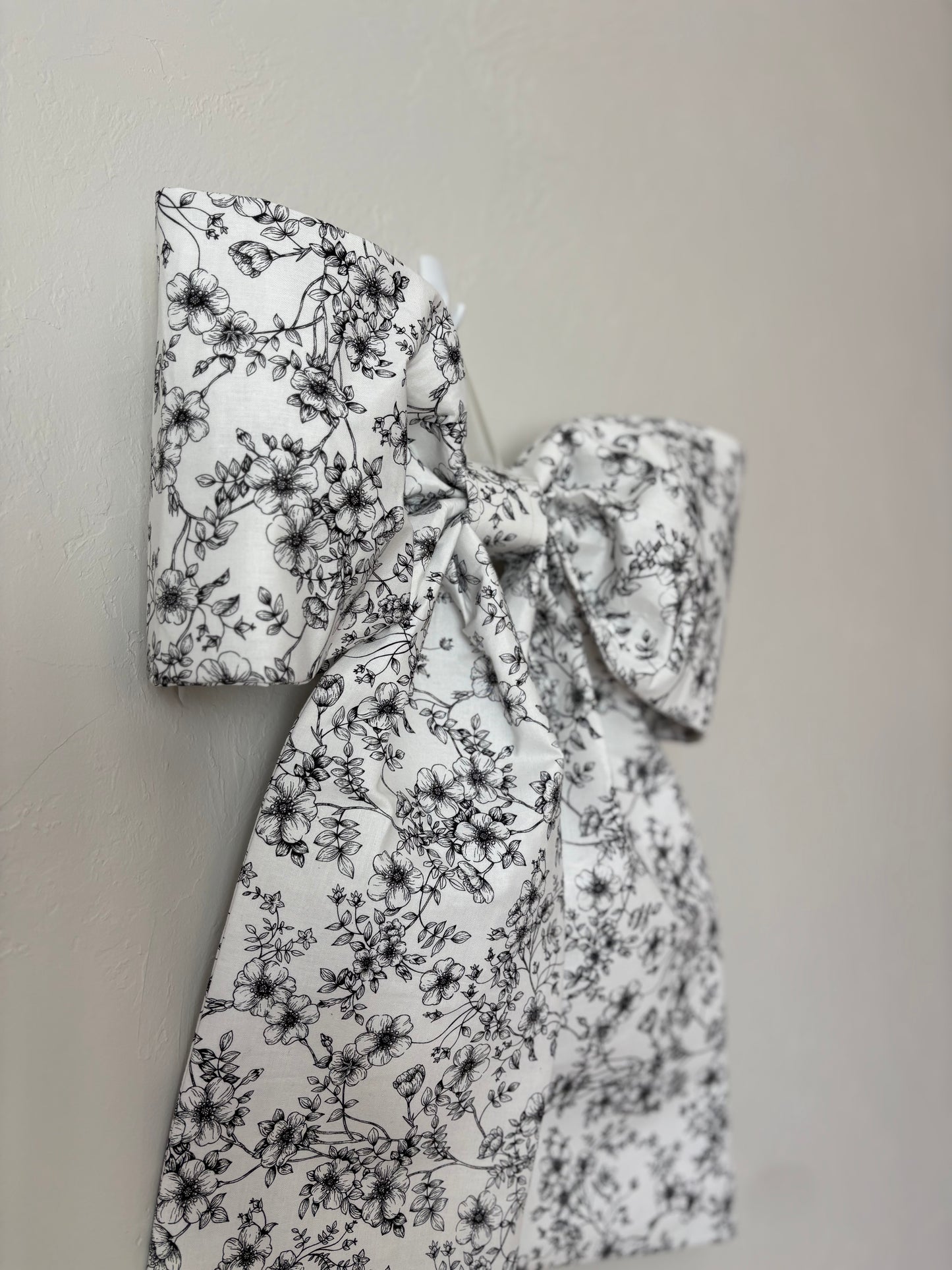 White & Black Floral Grand Bow