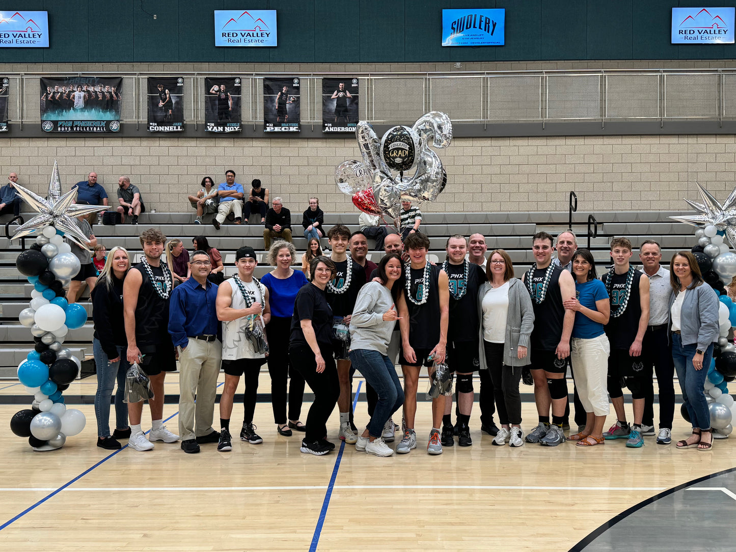 Customizable Graduation Ribbon Lei