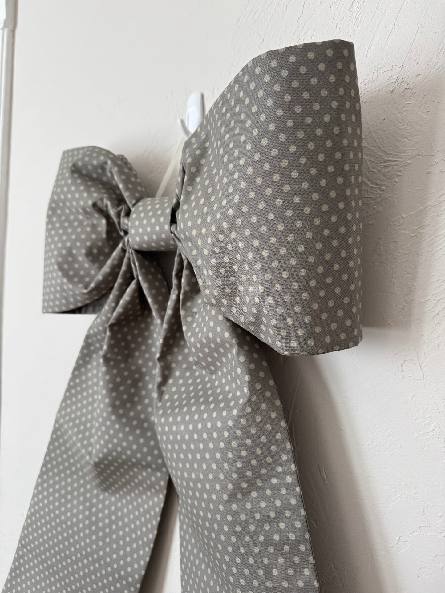 Grey on Grey Dot Grand Bow