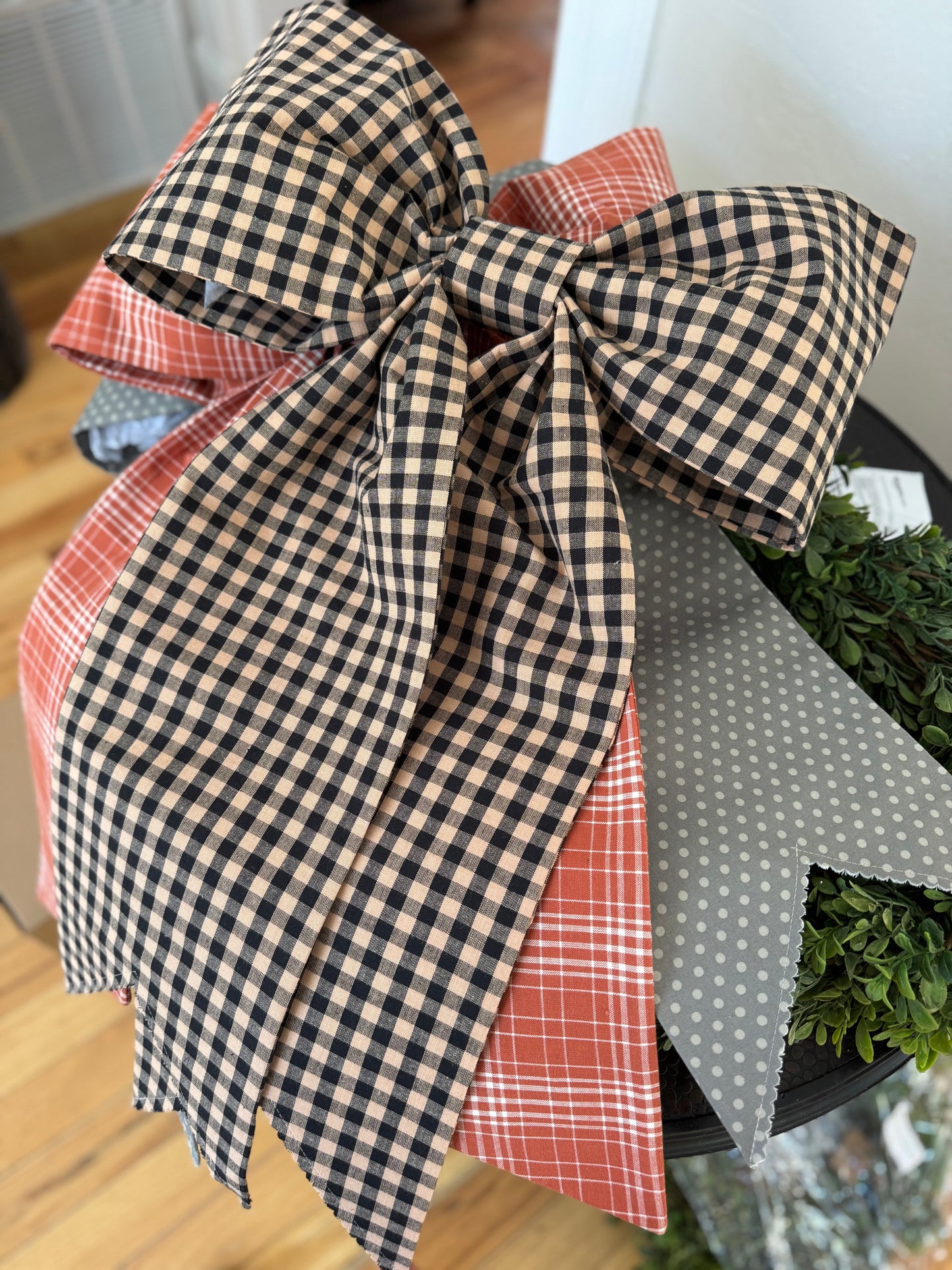 Taupe & Black Checked Grand Bow