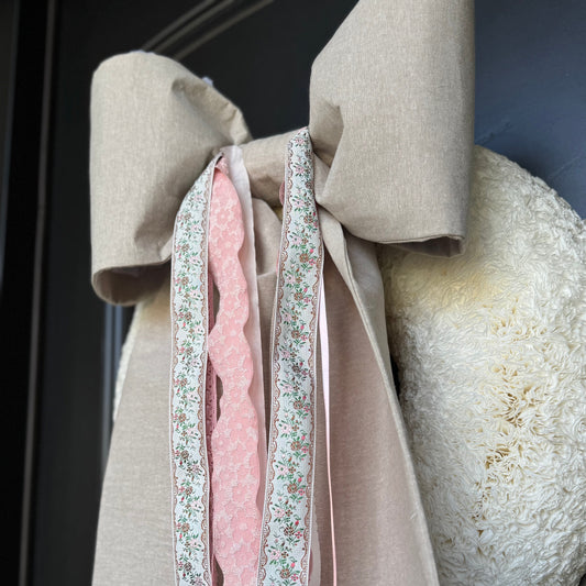Essex Linen Grand Bow