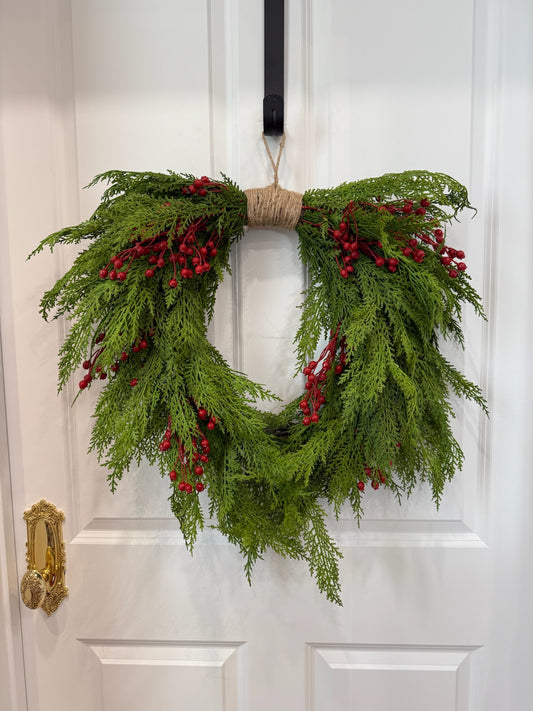 26" Cedar Wreath with Berries