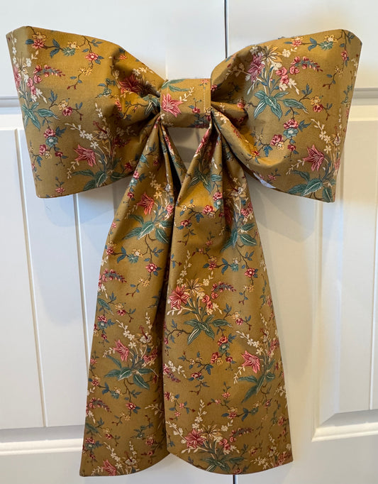 Victorian Floral Grand Bow