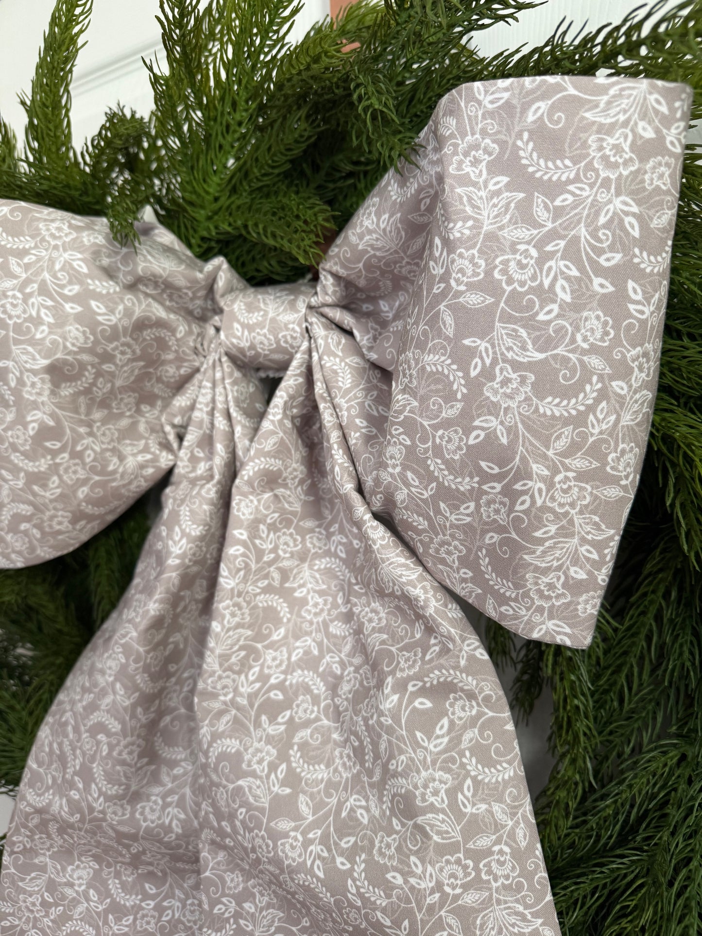 Soft Neutral Floral Grand Bow