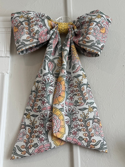 French Floral Picnic Grand Bow