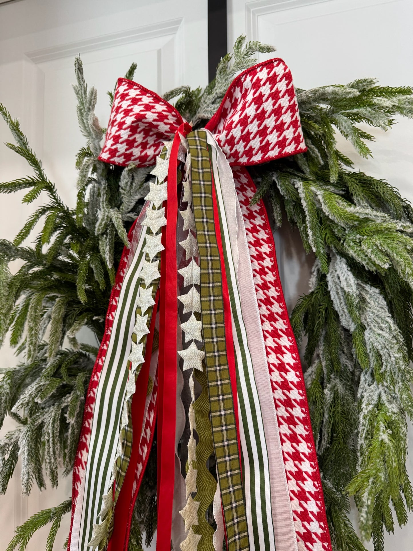 Houndstooth Holidays