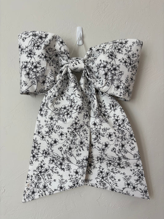 White & Black Floral Grand Bow