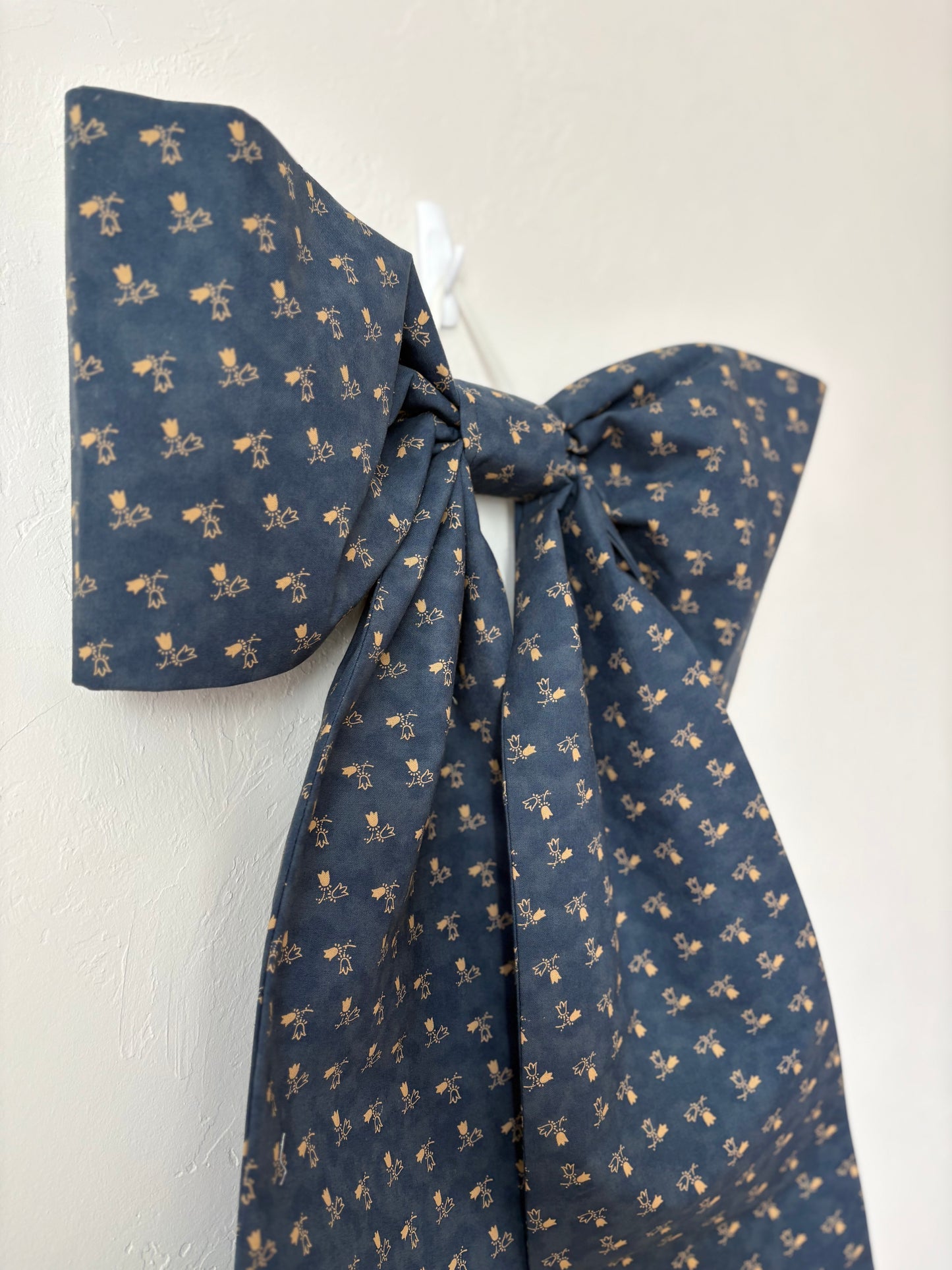 Navy with Mini Flowers Grand Bow