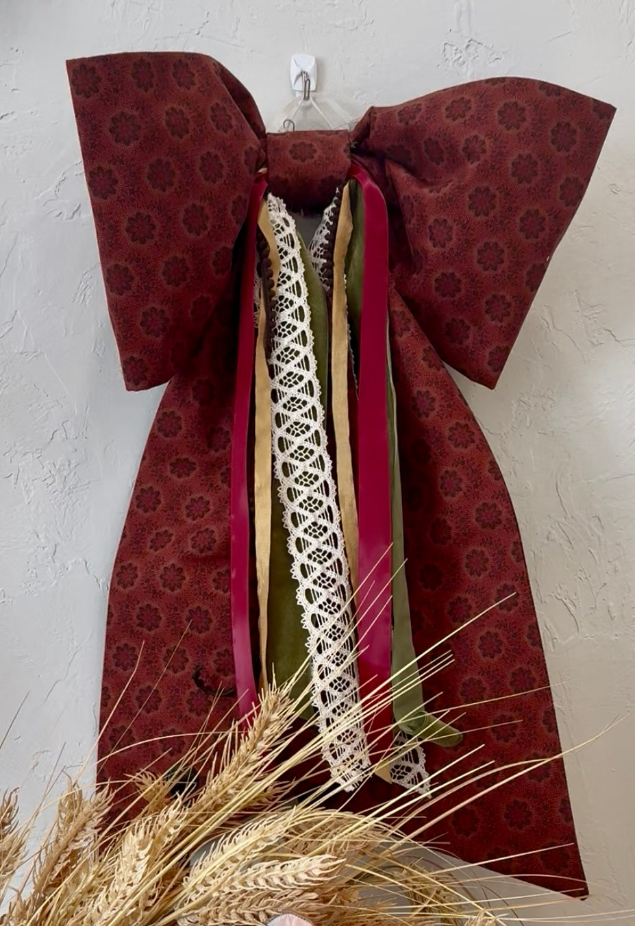 Deep Red Medallion Grand Bow - SALE!