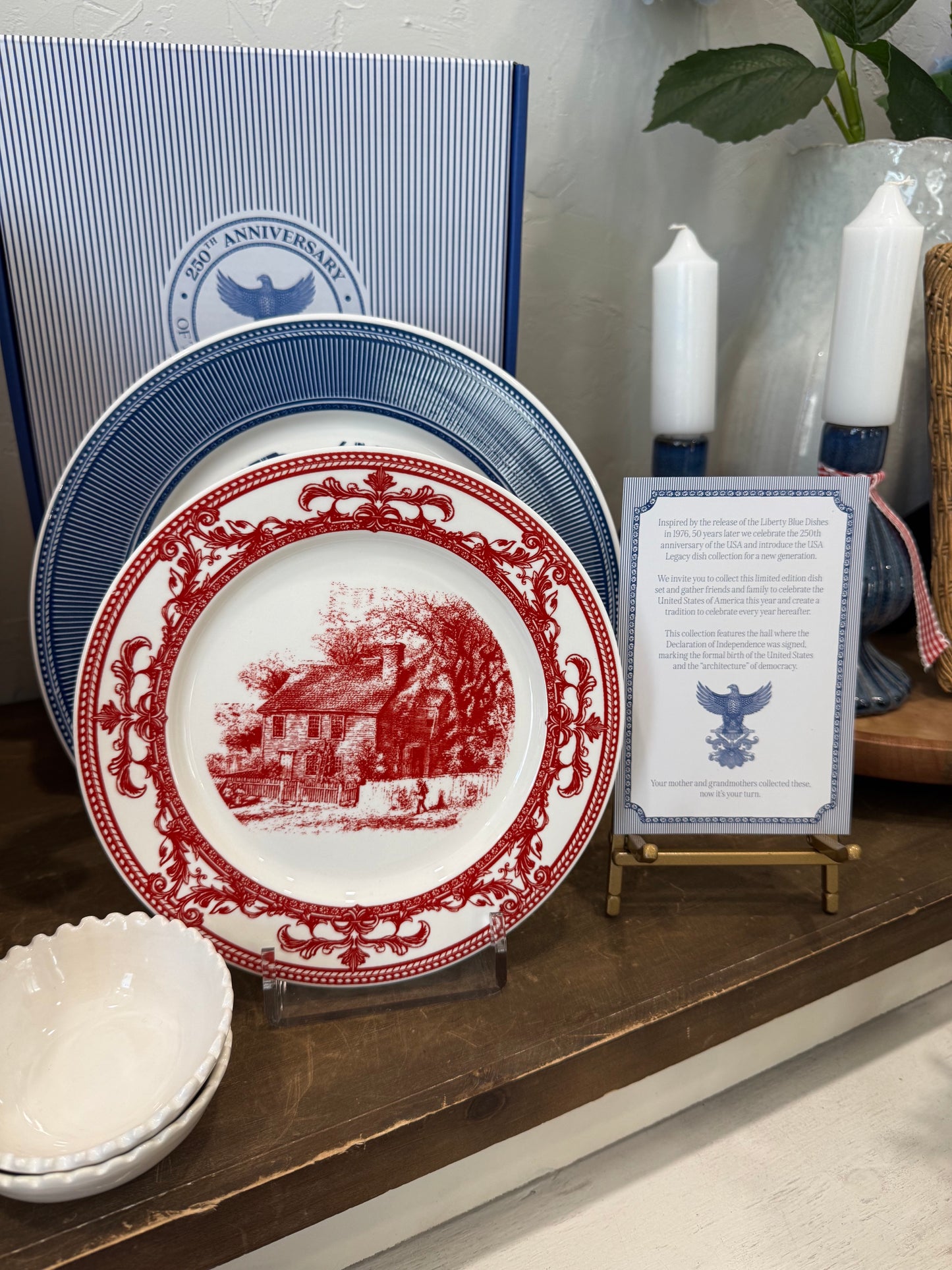 Display Combo Dinner Plate Independence Blue & Salad Plate Homestead Red